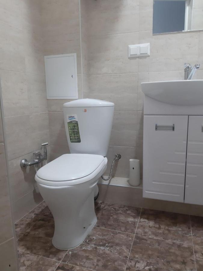 Apartament Aura On Sydykova Street 290 Biszkek Zewnętrze zdjęcie