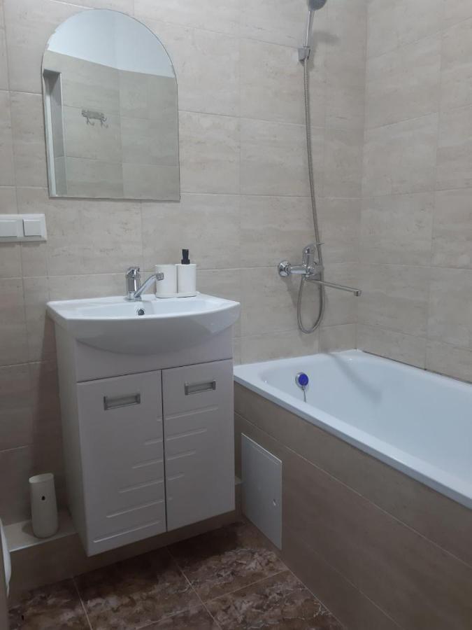 Apartament Aura On Sydykova Street 290 Biszkek Zewnętrze zdjęcie